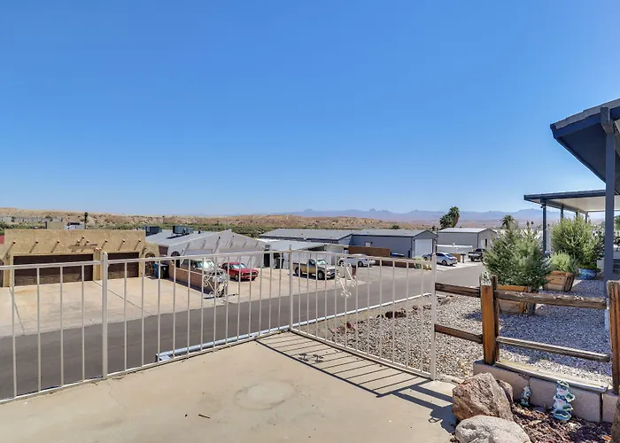 Riverfront Bullhead City Home W/ Mountain Views!