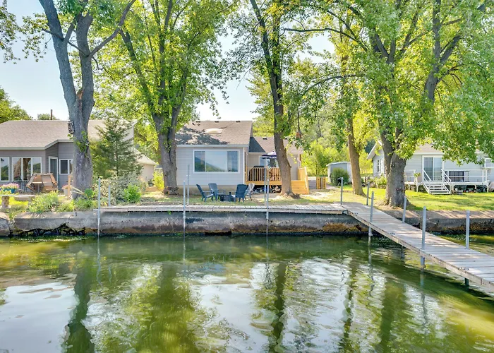 Waterfront Lodi Vacation Rental On Lake Wisconsin!