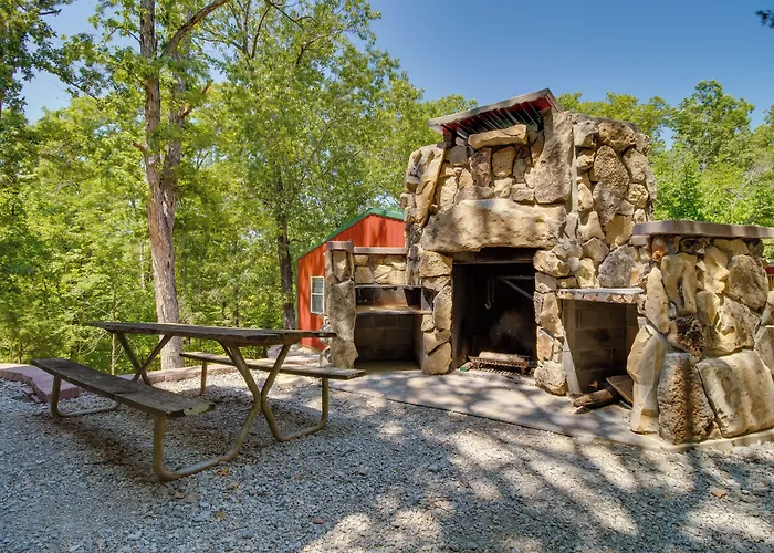 Oakland Oasis: Serene Retreat In The Ozarks