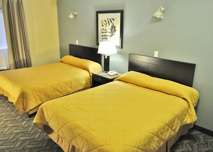 Lacombe Motor Inn