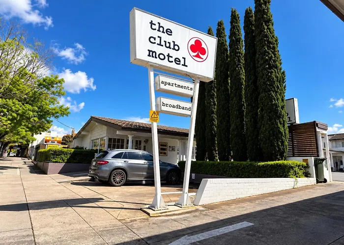 The Club Motel And Apartments