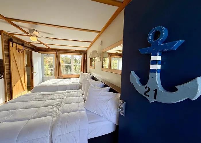 Eden Village Motel And Cottages
