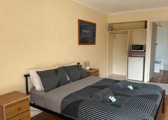 Turn-In Motel