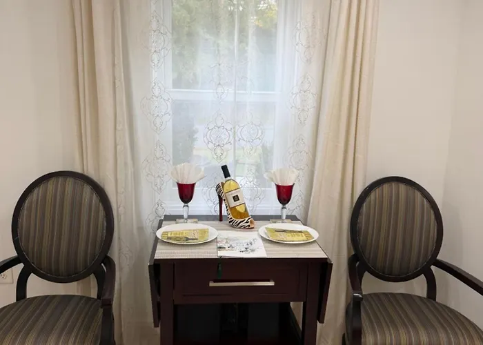 1 Min Walk To The Inn-Entire Colonial 3Br House With Tub & Fast Wifi