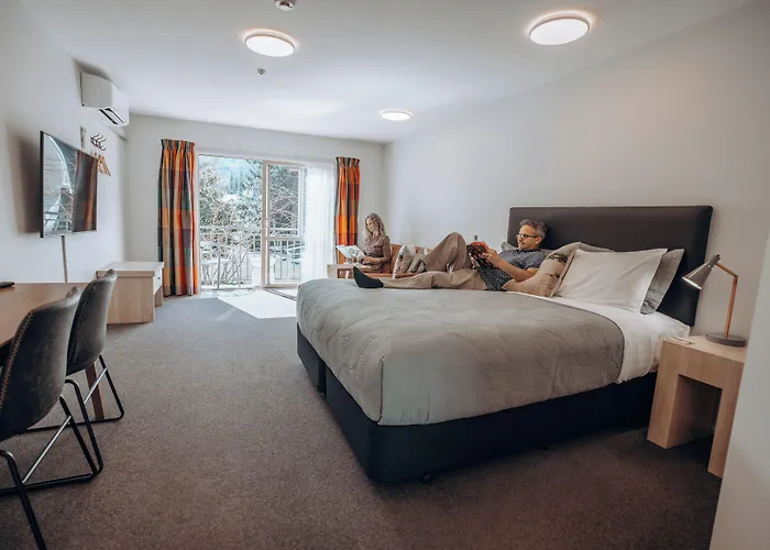 Tussock Peak Lodge