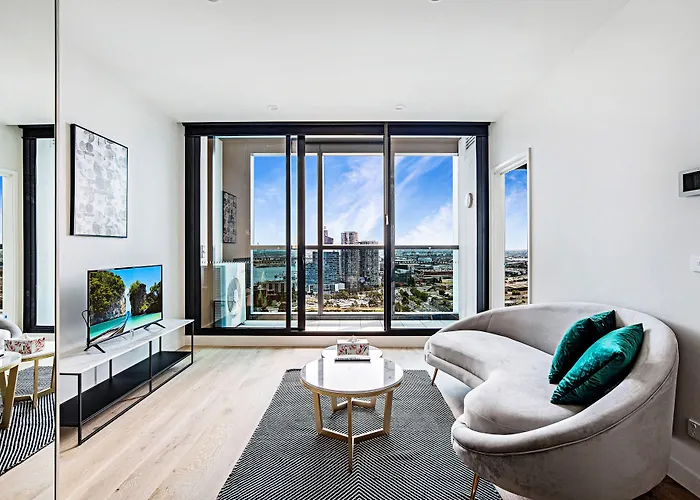 Lumina Suites