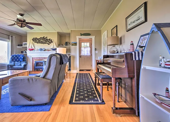 Nautical Lubec Cottage W/ Fire Pit & Grill!