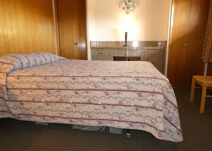 Airport Inn