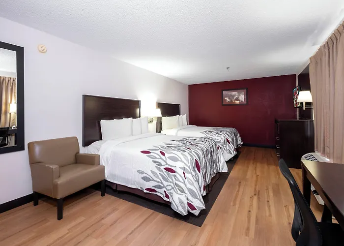 Red Roof Inn & Suites Dover Downtown