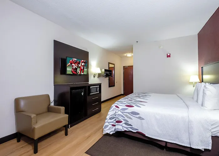 Red Roof Inn & Suites Dover Downtown