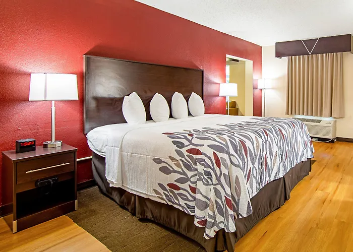 Red Roof Inn & Suites Greenwood, Sc