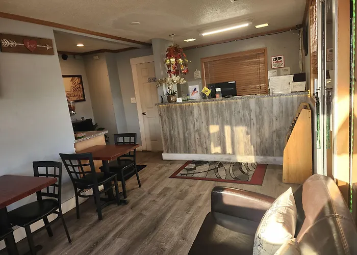 Holiday Lodge Yakima