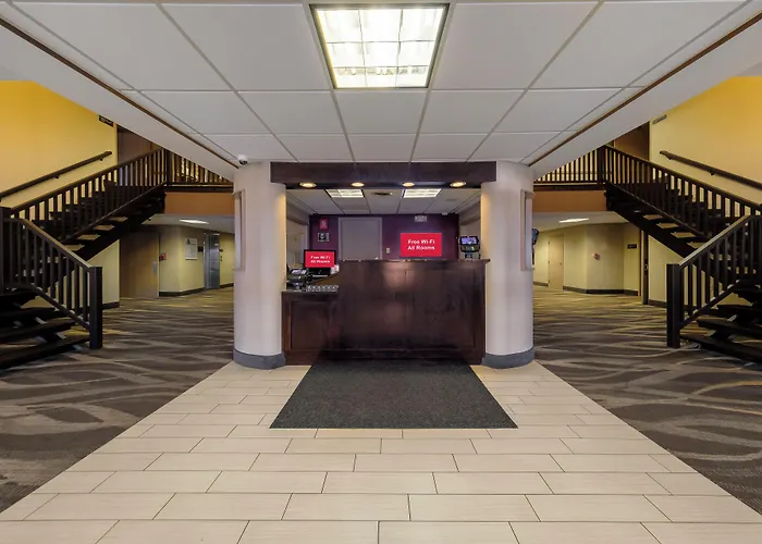 Red Roof Inn & Suites Newburgh - Stewart Airport West Point