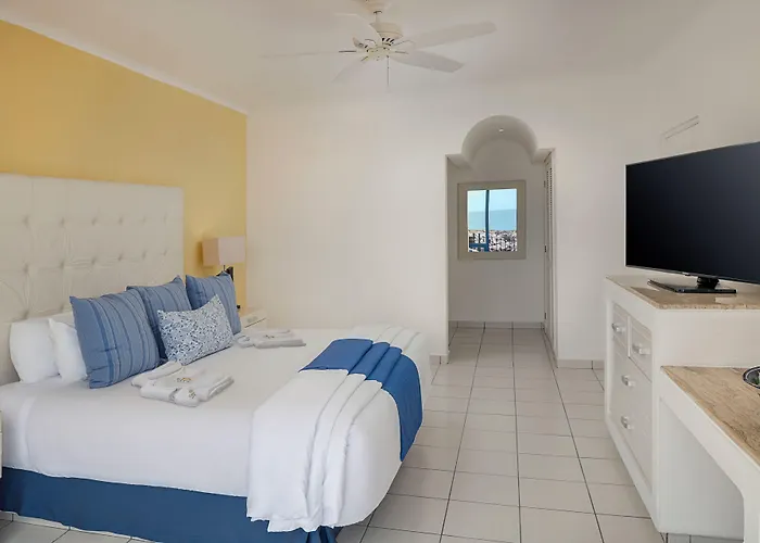 El Cid Marina Beach Hotel (Adults Only)