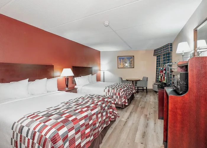 Red Roof Inn & Suites Macon