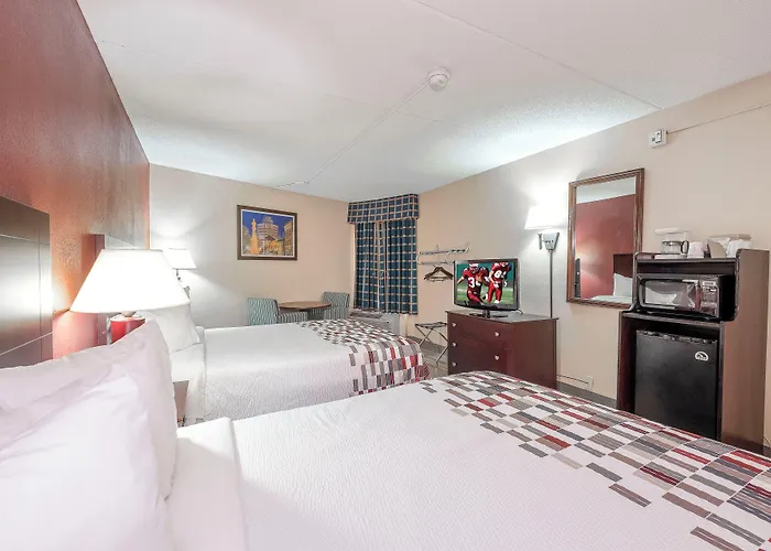 Red Roof Inn & Suites Macon
