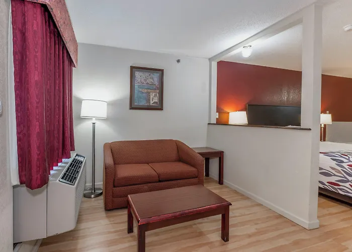 Red Roof Inn & Suites Rome