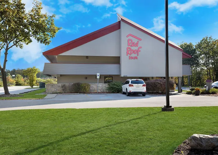 Red Roof Inn Cleveland - Westlake