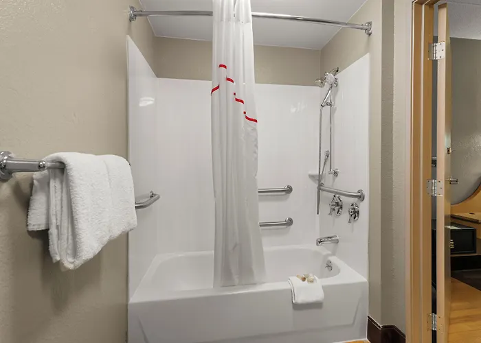 Red Roof Inn Salem