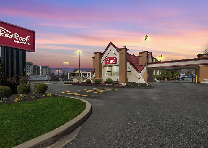 Red Roof Inn And Suites Newark - University