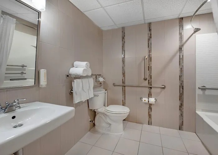 Econo Lodge Hicksville - Long Island