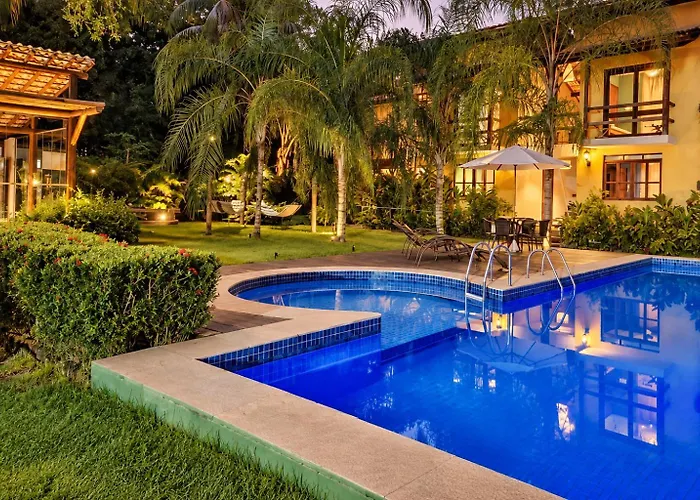 Villa do Cajueiro Imbassaí by La Vem Férias
