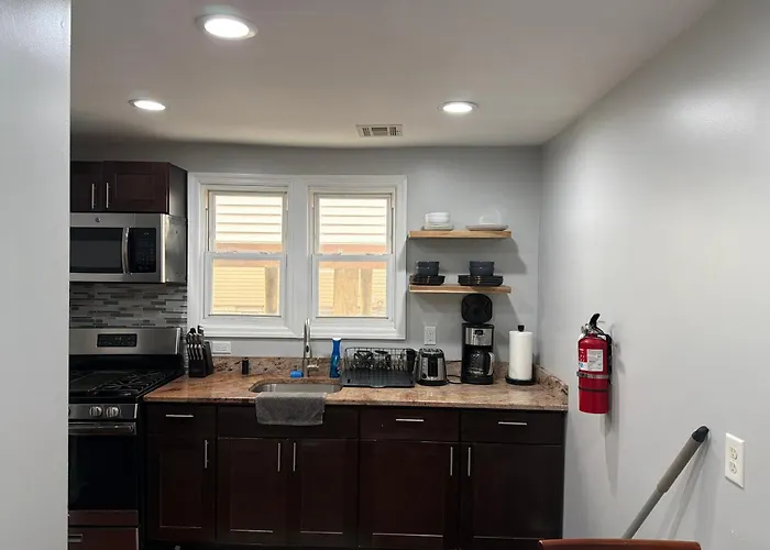 Jd Apartment And House