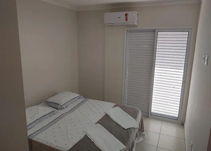 Aptos Moderno e Pratico próximo ao Teatro Paulo Moura