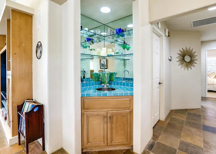 Indian Wells Oasis W/ Pool: Walk To Tennis Garden!