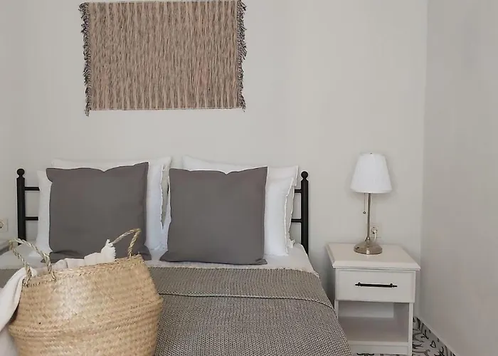 Lunaria Guest House