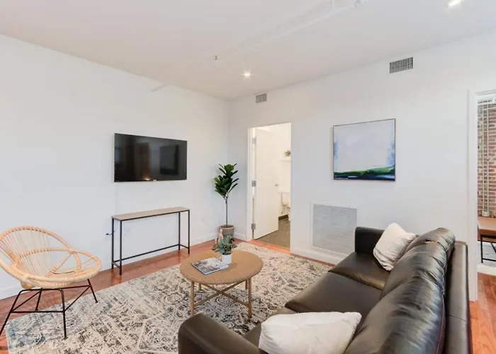 Modern In Historic Shell In The Heart Of Downtown!