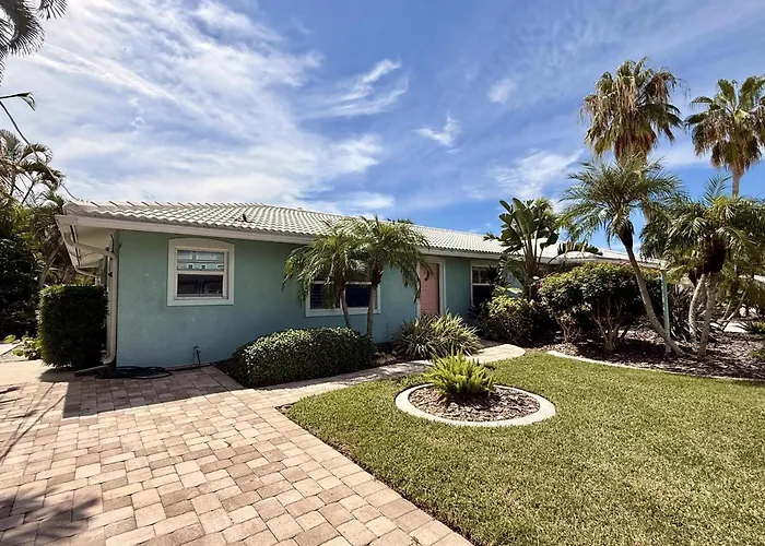 Sand Dollar Beach Side Villa