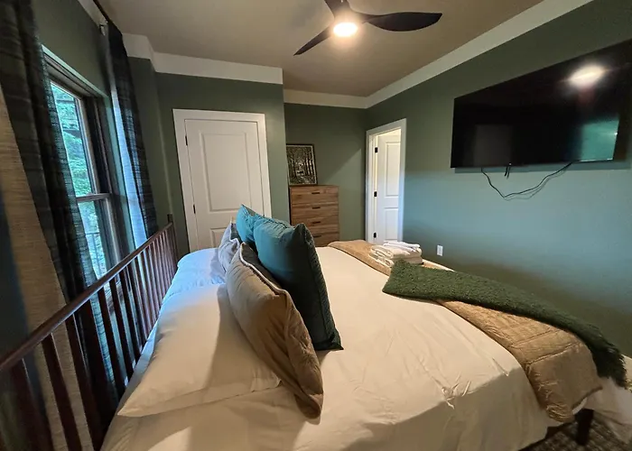 Ski Slope Views Hot Tub Prime Resort Spot