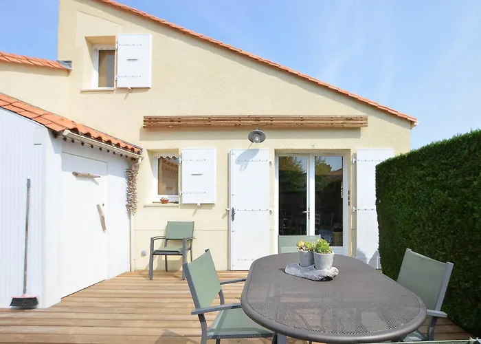 Maison Agreable Avec Terrasse Privee, Proche Plage Et Commerces