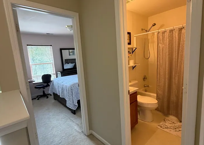 Beautiful Bed And Bath In South Charlotte