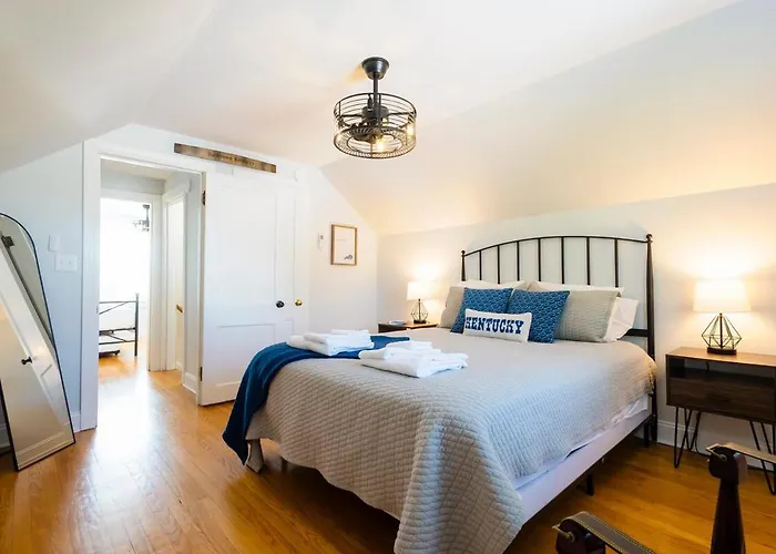 Charming 4Br With Fire Pit Next To Barton 1792