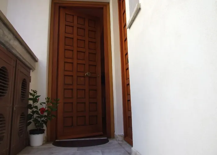 La Petite Maison
