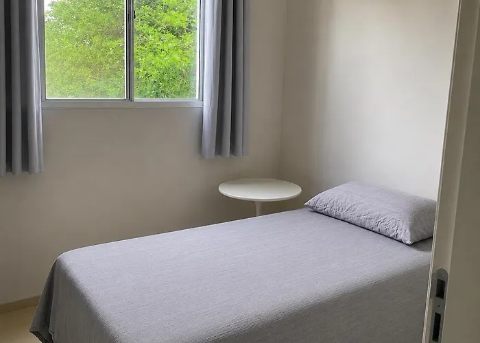 Calmo e aconchegante apartamento térreo com quintal