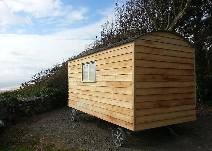 The Farm Hut