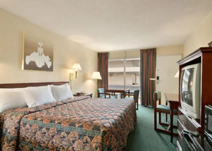 Days Inn Fayettville