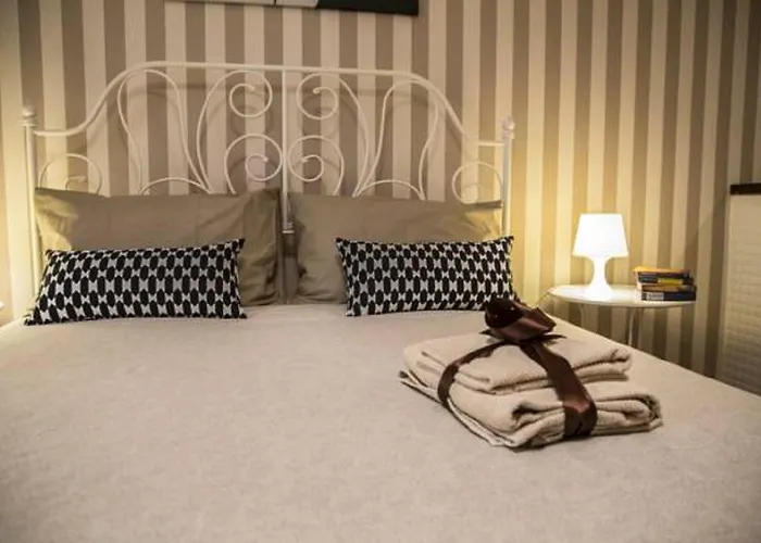 Piazza Roma Rooms