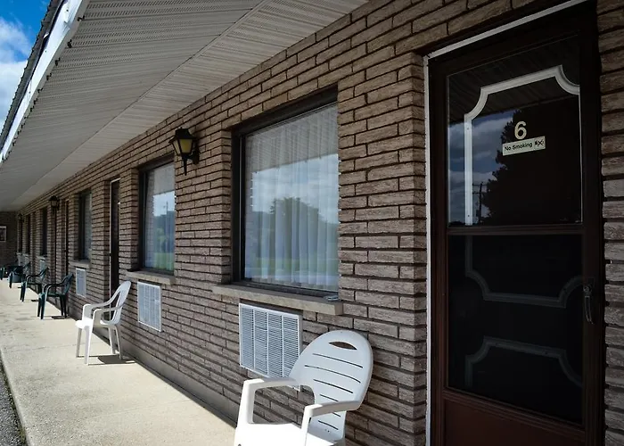 Lighthouse Motel
