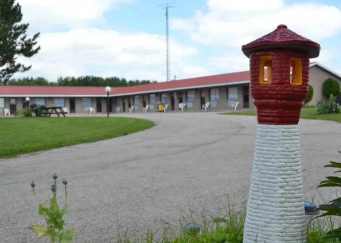 Lighthouse Motel