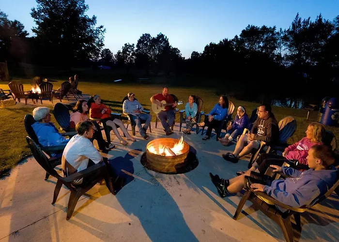 Sierra Sands Family Lodge