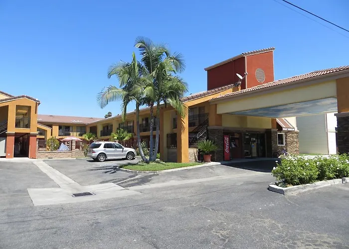Azusa Inn