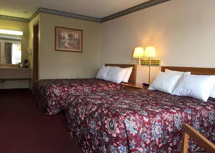 Twelve Oaks Inn