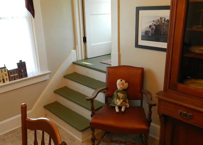 Helming Guest House