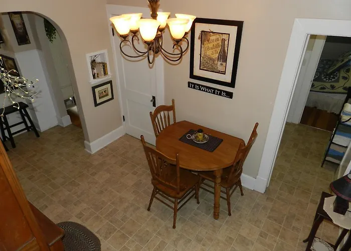 Helming Guest House