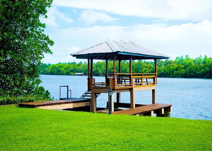 Okvin River Villa