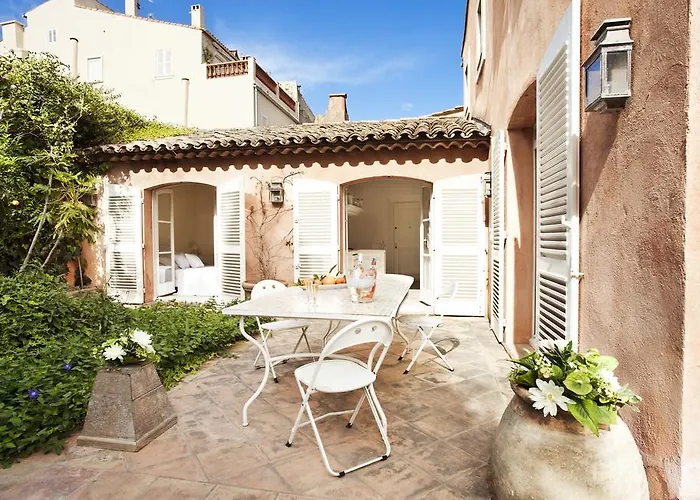 Maison Jolie